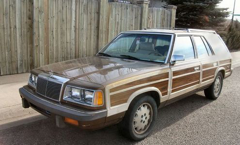 1989 CHRYSLER TOWN AND COUNTRY