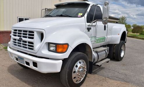 2000 FORD F-650